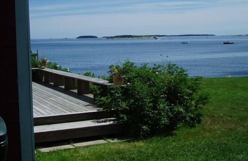 South Thomaston Cottage | Ocean Front, Cozy, Pet Friendly Cottage, Sleeps 2/4