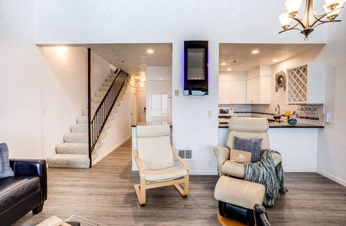 Newport Condo | Ocean Front, Excellent Lighthouse Views, Nye Beach!