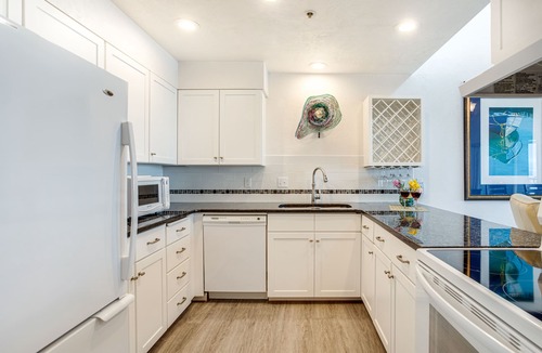 Newport Condo | Ocean Front, Excellent Lighthouse Views, Nye Beach!