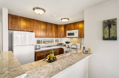 Kailua-Kona Condo | 🏖️Ocean Front | Fantastic Views | Corner Unit