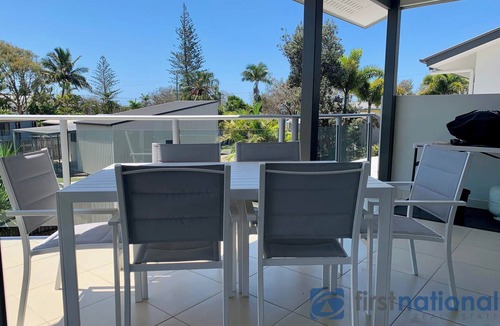 Woodgate House | Ocean Front Holidaying at its BEST