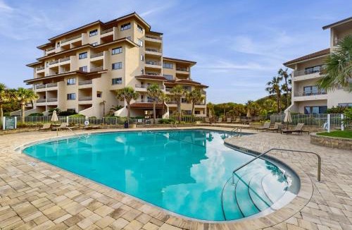 Fernandina Beach House | Ocean Front Hotel Side Condo with Balcony, WiFi & Shared Pool
