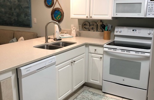 Gulf Shores Condo | OCEAN FRONT! Lighthouse 1809 - Penthouse Views - Very Clean! Newly Renovated!
