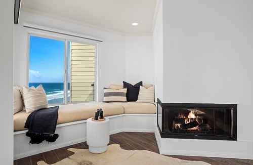Solana Beach Condo | Ocean Front living at it's Finest!