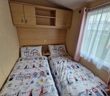 Crimdon House | Ocean Front Lodge