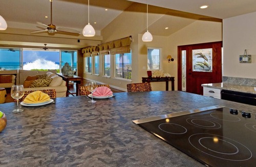 Makaha House | Ocean Front Paradise in Paradise