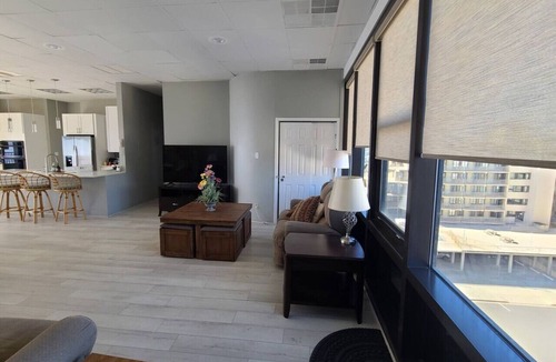 North Wildwood Condo | Ocean-Front Penthouse 3BR/2BA/7Bed @ Regency Tower