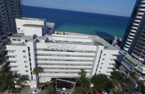 Mid Beach Apartment | Ocean Front Resort Studio
