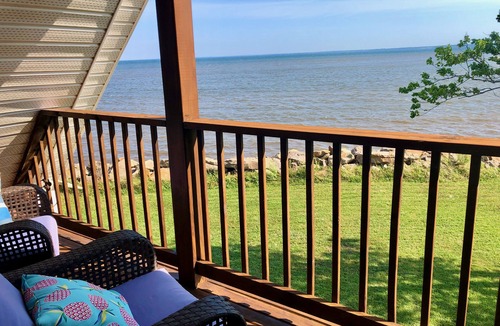 Botsford Ski Chalet | Ocean Front Retreat Beachfront and Nature