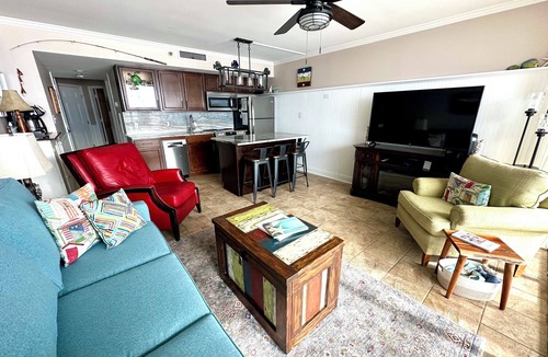 Myrtle Beach Condo | OCEAN FRONT SUNRISES. Summer escape for 2. King bed, spa shower, free parking