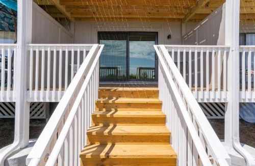 Oceanmarsh Subdivision House | Ocean Front on Harbor Island