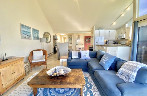 Castroville House | Ocean Front Villa