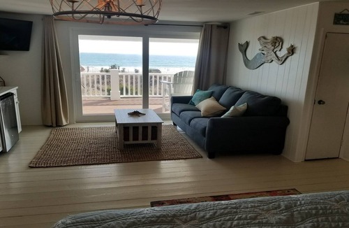 Atlantic Beach House | OCEAN FRONT WITH THE BEST OCEAN VIEWS. nHEATED POOL & HOT TUB ALL YEAR n