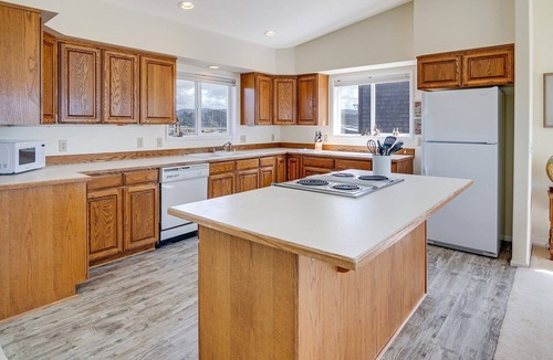 Bayshore House | Ocean Front with Views! Bridge Views! Sandy Beach!