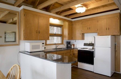 Isle of Springs Hotel | Ocean Gate Inn