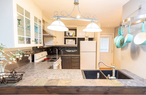 Rehoboth Beach Condo | Ocean Glass Inn Condominiums