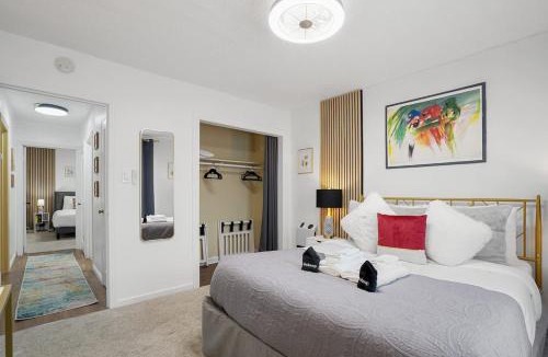 Sharp Park Apartment | Ocean glimpse from the patio