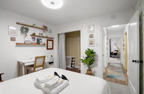 Sharp Park Apartment | Ocean glimpse from the patio