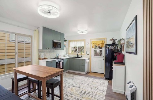 Sharp Park Apartment | Ocean glimpse from the patio