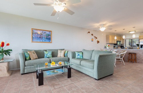 Kahaluu-Keauhou Condo | 🏖️Ocean & Golf Course Views | AC Included | Pool