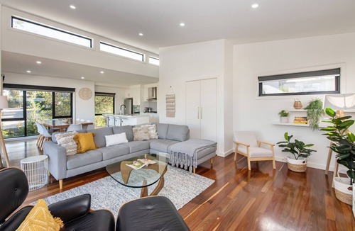 Ocean Grove House | Ocean Grove Sunsets on Driftwood