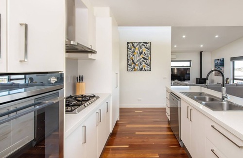 Ocean Grove House | Ocean Grove Sunsets on Driftwood