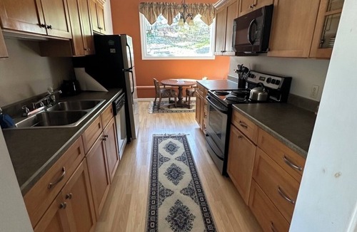 Boothbay Harbor Apartment | Ocean Harbor Apartment