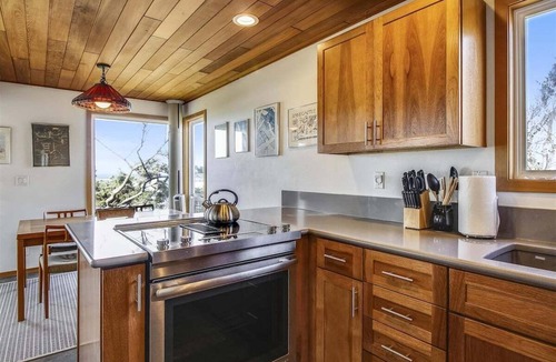 Tolovana Park House | Ocean House - Oceanfront!