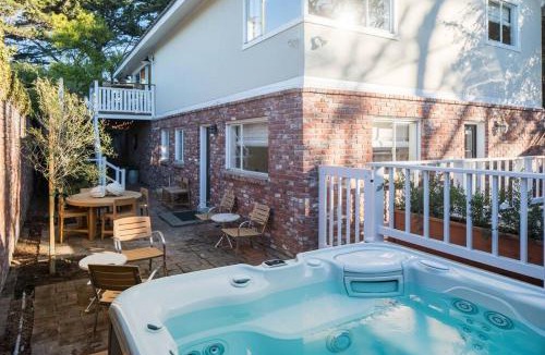 Golden Rectangle Villa | Ocean House