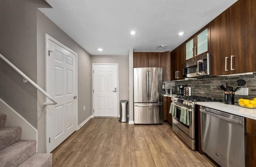 Ocean Park Apartment | Ocean Jasper - Ocean View Rooftop Pool Private Access 2BR Santa Monica