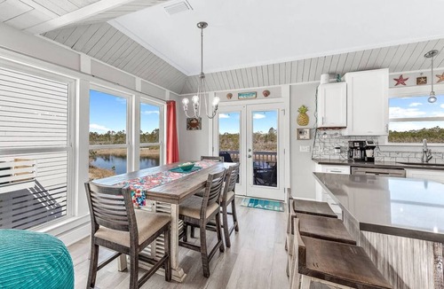 Morgantown House | Ocean+Lake Views~HEATED Pool~Pickleball~Golf Cart