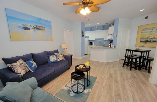Corpus Christi Condo | Ocean Melody - 1st Floor, Recently Remodeled, Walking distance to Beach!