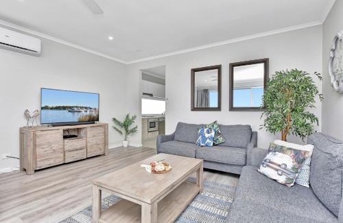 Caves Beach Villa | Ocean Mist at Caves Beach Villas