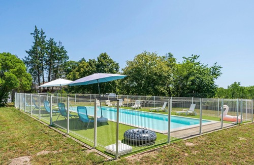 Lesperon House | 'Océan Ouest - Domaine Des Landes' with Shared Pool and Private Terrace, Shared Garden