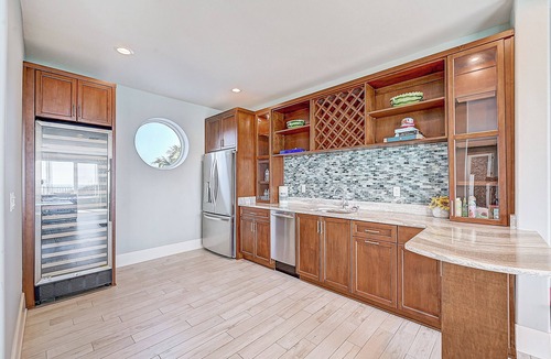 Crescent Beach House | Ocean Paradise