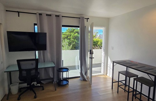 Ocean Park Apartment | Ocean Park Renovated Studio
