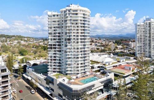 Coolangatta Apartment | Ocean Plaza Resort