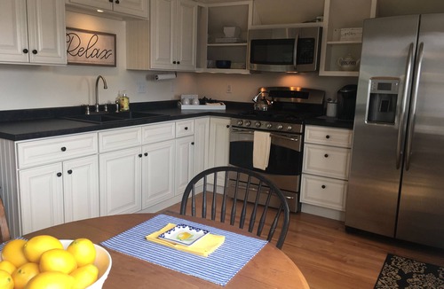 East Boothbay Apartment | Ocean Point OCEANFRONT with private BEACH air-conditioned