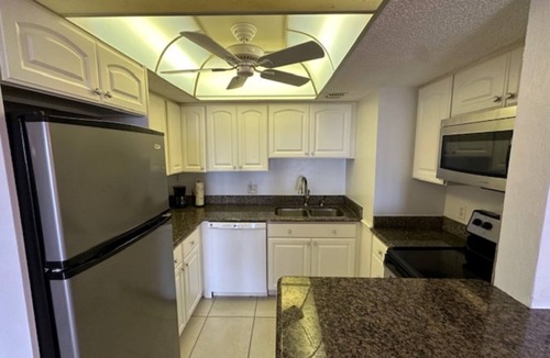 Ormond-by-the-Sea Condo | OCEAN & POOL VIEW 2/2 CONDO IN ORMOND BEACH FL COMFORTABLE W/CABLE & WIFI, WOW !