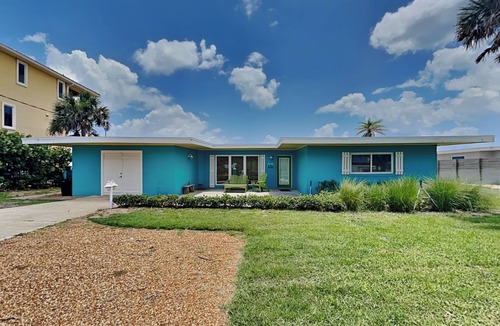Painters Hill Cottage | Ocean Shore by Distinctive Beach Rentals