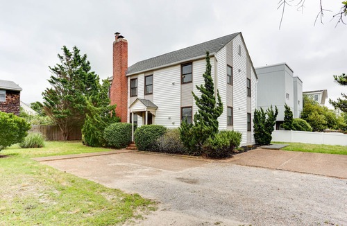 Northeast Virginia Beach Condo | Ocean side, North End, second floor, 2 bedroom condo
