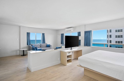 Galt Mile Hotel | Ocean Sky Hotel and Resort