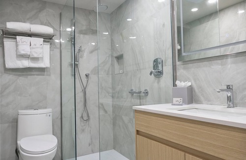 Galt Mile Hotel | Ocean Sky Hotel and Resort