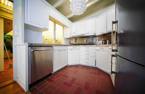 Diamond Head - Kapahulu - St. Louis House | Ocean + Skyline Views: Honolulu Retreat