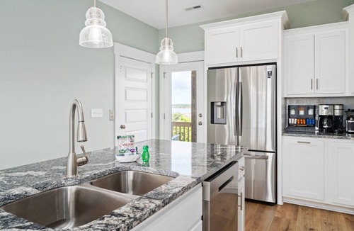 North Topsail Beach House | Ocean/Sound View|Elevator