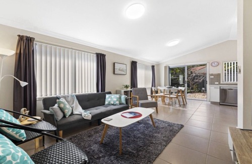 Umina Beach House | OCEAN SOUNDS - UMINA BEACH