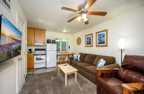 Harbor Hotel | Ocean Suites Motel