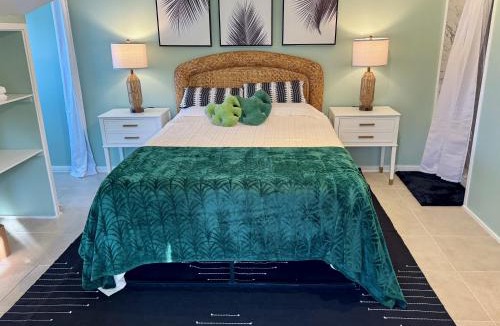 Kahaluu-Keauhou Apartment | Ocean & Sunset View Studio