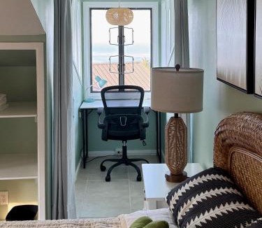 Kahaluu-Keauhou Apartment | Ocean & Sunset View Studio