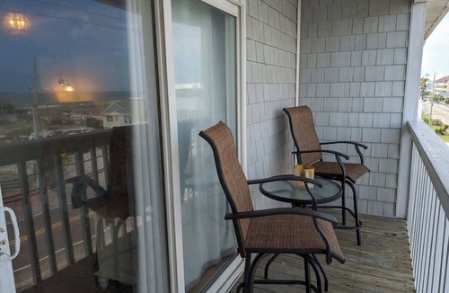 Wilmington Beach Condo | Ocean Therapy
